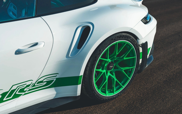 Porsche 911 GT3 RS có thêm phiên bản đặc biệt - 12