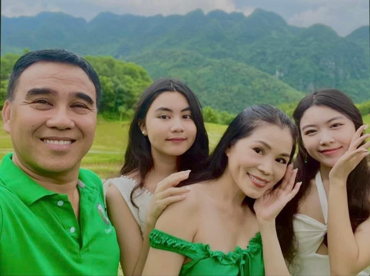 Ảnh cưới 17 năm trước của MC Quyền Linh và Dạ Thảo bỗng được dân mạng tìm kiếm - 4