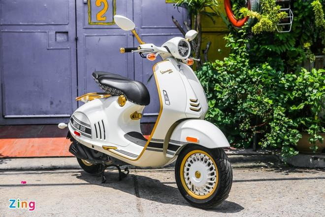Cận cảnh Vespa 946 Christian Dior 155 tại Việt Nam - 2
