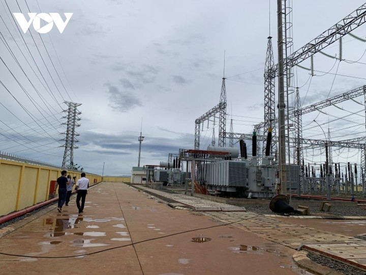 Làm tắt, lách luật, điện gió thành công mà đau đớn - 2