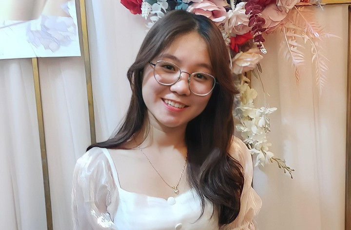 Ra đồng hái rau, bắt cá, 9x sở hữu clip triệu view trên Tiktok - 1