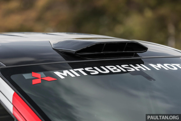 Mitsubishi Xpander phiên bản xe đua độc nhất thế giới - 4