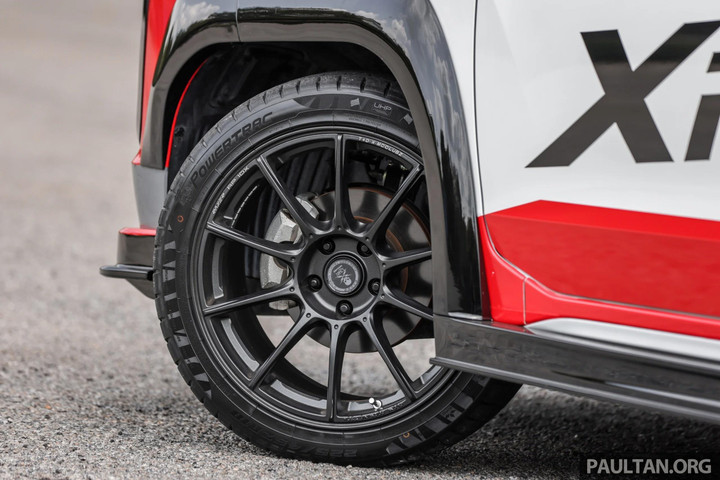 Mitsubishi Xpander phiên bản xe đua độc nhất thế giới - 5