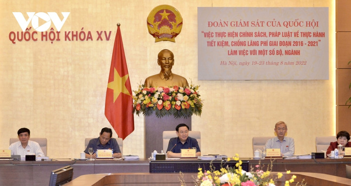 Chủ tịch Quốc hội: Tiết kiệm tài chính không đơn thuần là cắt xén chi tiêu - 3