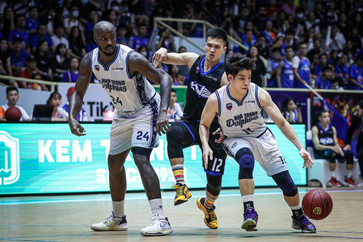 Hanoi Buffaloes tái hiện lịch sử, vào chung kết giải bóng rổ chuyên nghiệp VN - 1