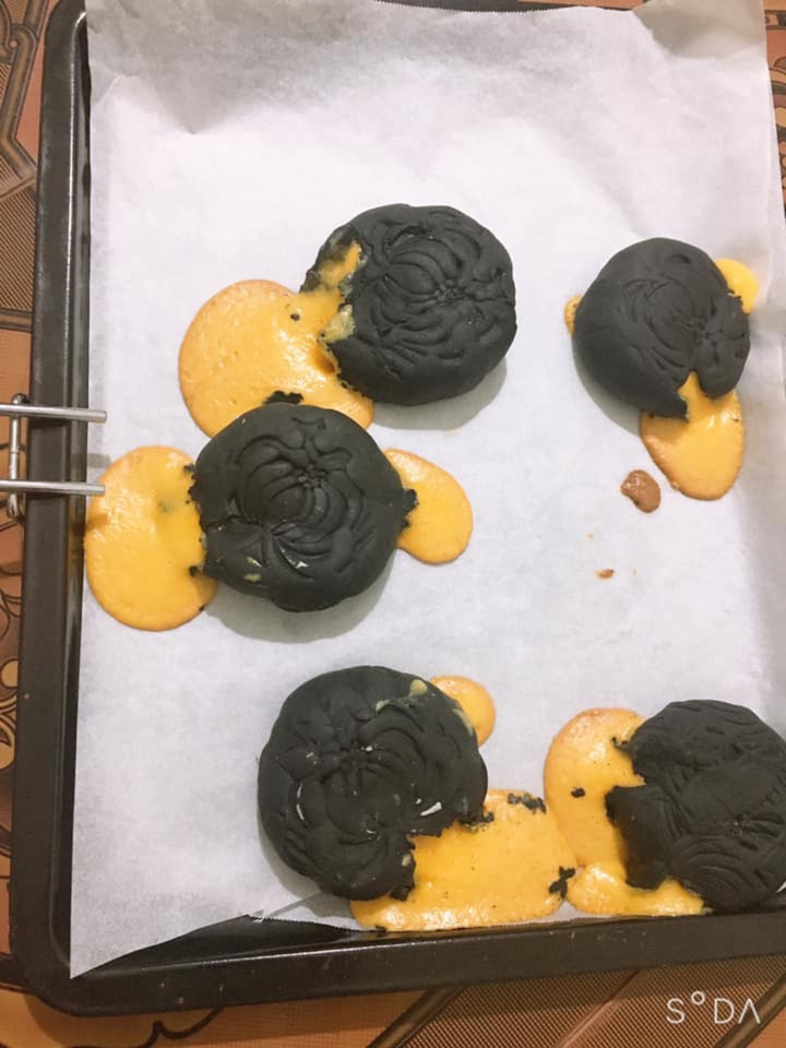 Hú hồn với loạt bánh trung thu tự làm đúng kiểu '3 phần xui xẻo, 7 phần bất lực' - 8