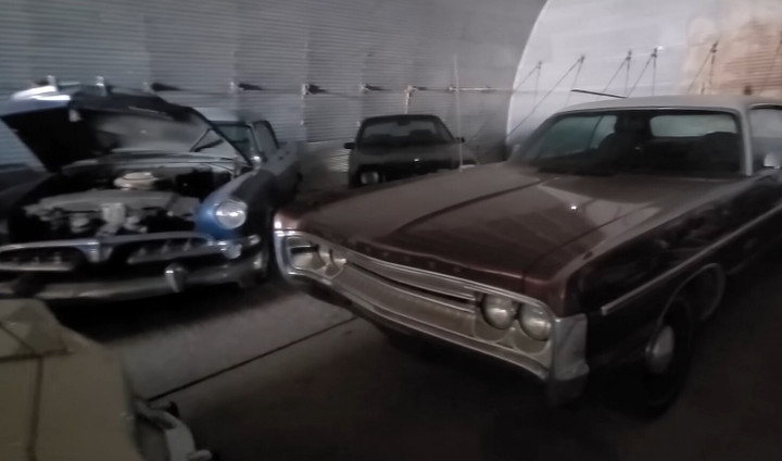 Phát hiện bộ sưu tập xe hơi cổ được cất giấu suốt 60 năm - 2