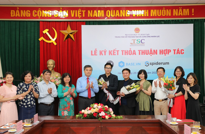 Đẩy mạnh hợp tác xây dựng hệ sinh thái khởi nghiệp trong các trường học - 1