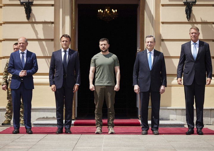 Vì sao châu Âu ‘hụt hơi’ trong viện trợ quân sự cho Ukraine? - 2