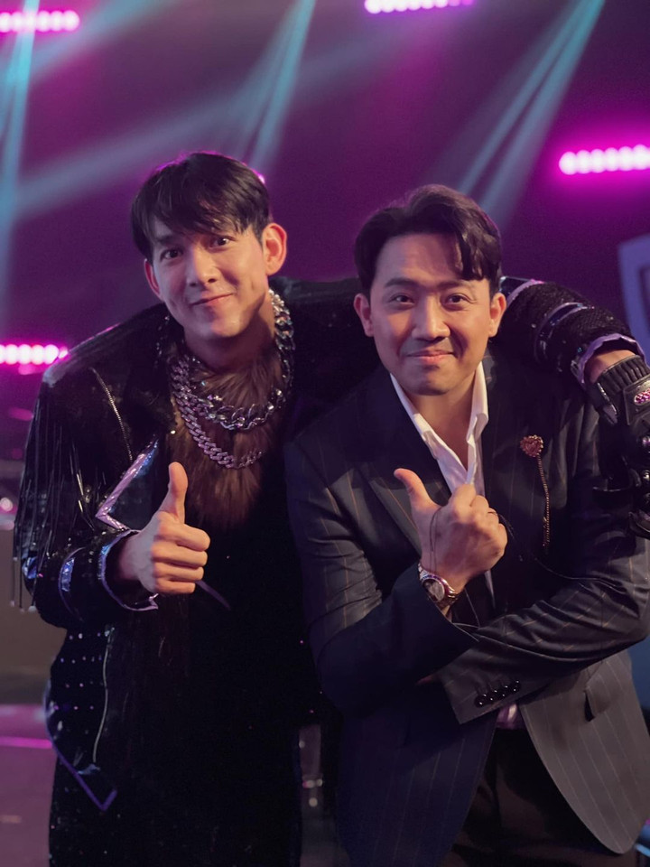 Sao Việt 26/8: NSƯT Trịnh Kim Chi diện áo tắm gợi cảm ở tuổi 51 - 6