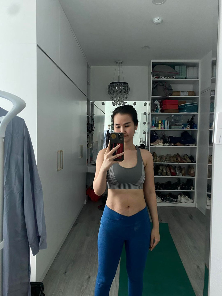 Sao Việt 26/8: NSƯT Trịnh Kim Chi diện áo tắm gợi cảm ở tuổi 51 - 8