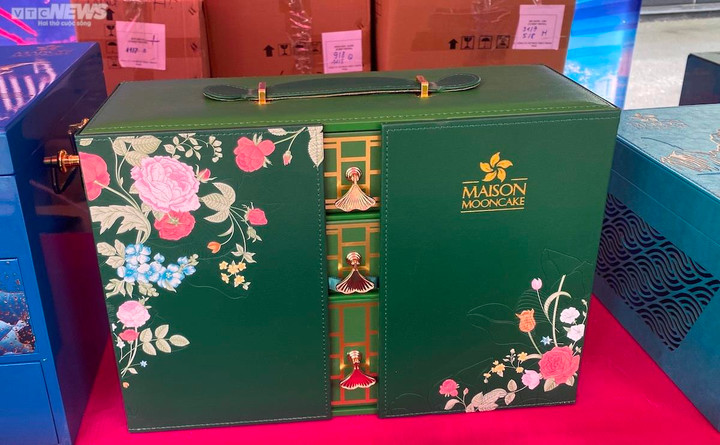 Dân thắt chặt chi tiêu, bánh trung thu vào mùa sớm vẫn ế ẩm - 11