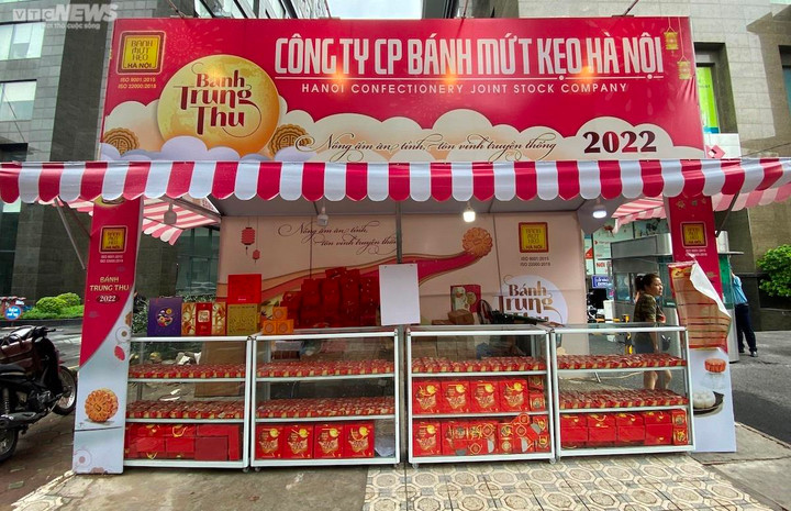 Dân thắt chặt chi tiêu, bánh trung thu vào mùa sớm vẫn ế ẩm - 10