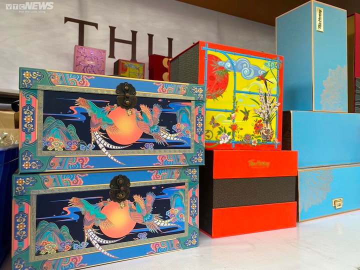 Dân thắt chặt chi tiêu, bánh trung thu vào mùa sớm vẫn ế ẩm - 8