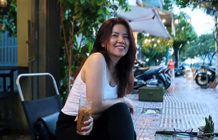 Cuộc sống thăng trầm của NSƯT Ngọc Trinh sau 16 năm đóng 'Mùi ngò gai' - 1