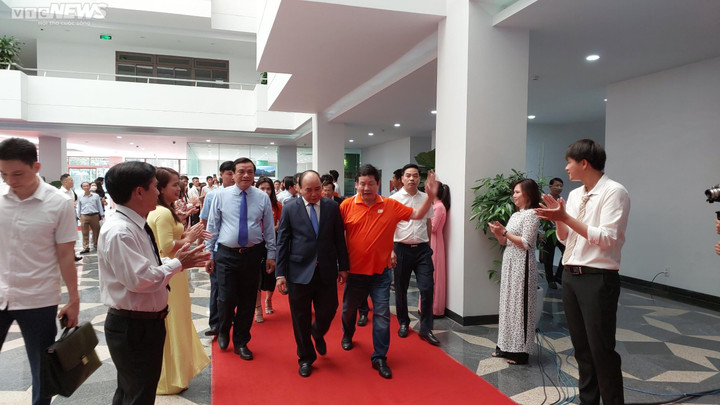 Chủ tịch nước dự 'Ngày hội tới trường' cùng 200 học sinh trường Hy Vọng - 6