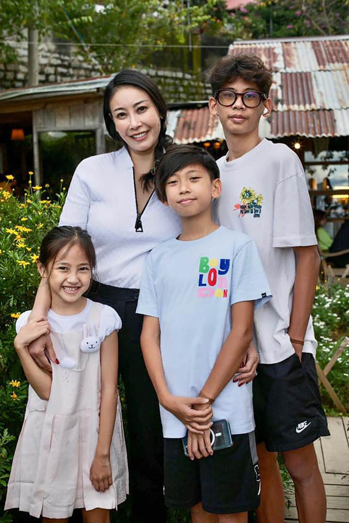 Sao Việt 28/8: Angela Phương Trinh đẹp như nữ thần sau khi bị chê 'đô con' - 7