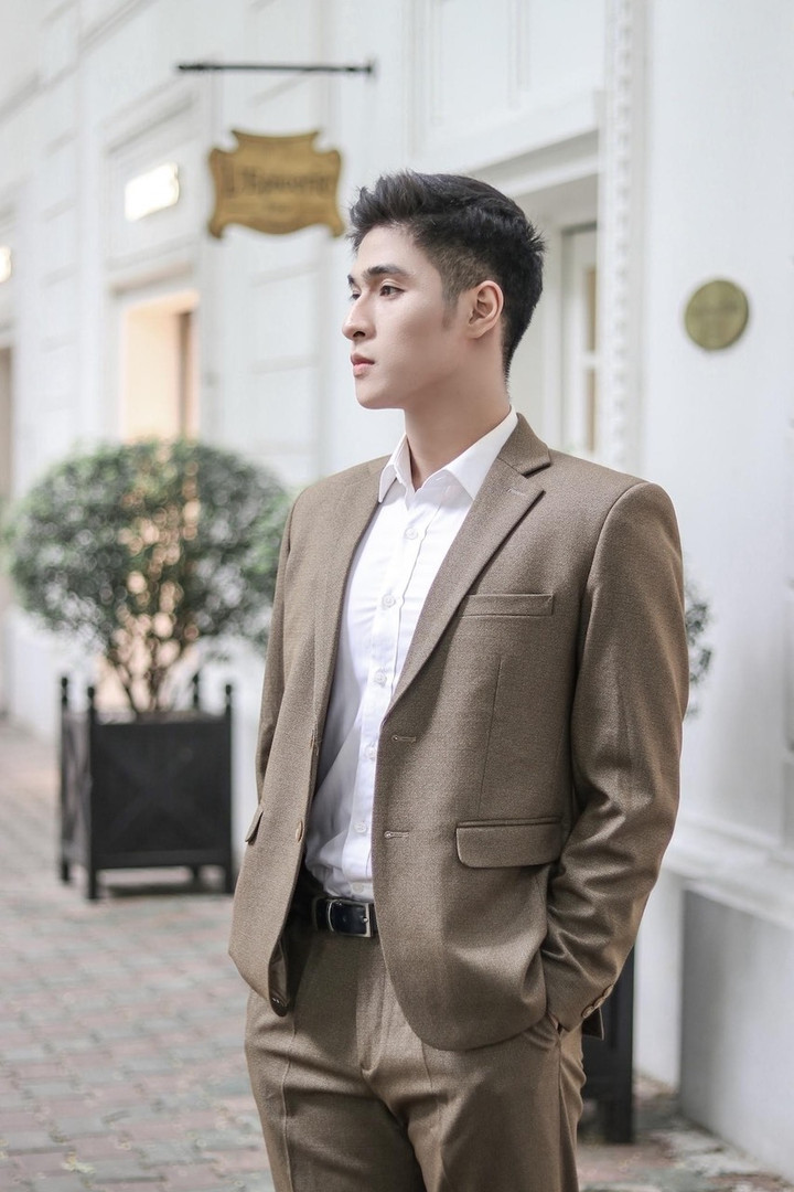 Nam sinh trường Báo gây sốt với bức ảnh thuyết trình - 3