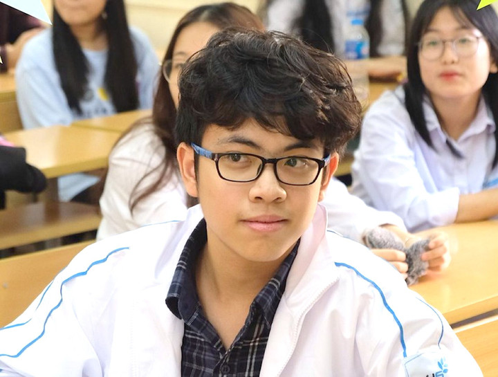 Chàng trai vàng Olympic Hóa học quốc tế nâng cao sáng tạo bằng nghe nhạc - 1