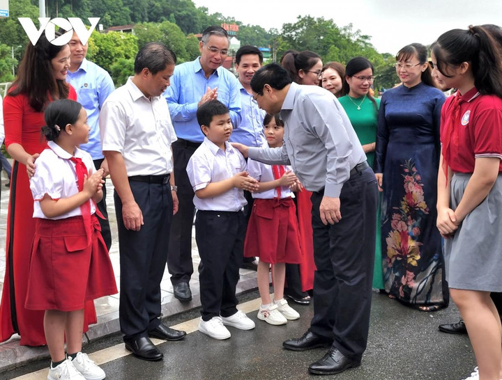 Thủ tướng Phạm Minh Chính thăm cụm liên trường tại tỉnh Lào Cai - 1