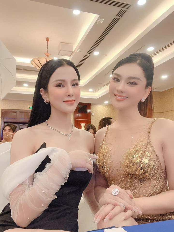 Sao Việt 29/8: Thiện Nhân tươi hết cỡ bên người yêu đồng giới - 2