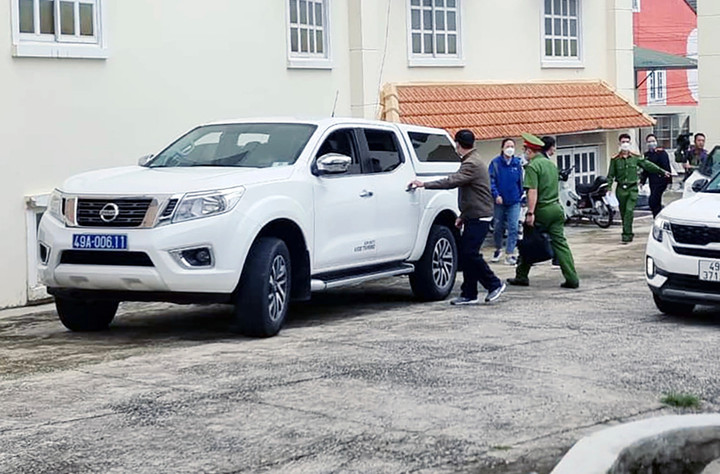 Mánh khóe ‘ăn chặn’ kit test bán lại cho Việt Á ở CDC Lâm Đồng - 2