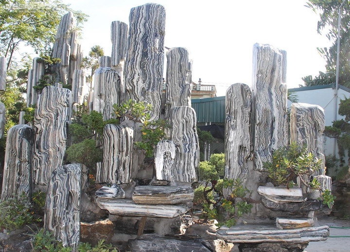 Ảnh: Những tuyệt phẩm bằng đá giá hàng trăm triệu đồng - 1