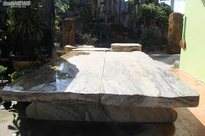 Ảnh: Những tuyệt phẩm bằng đá giá hàng trăm triệu đồng - 8