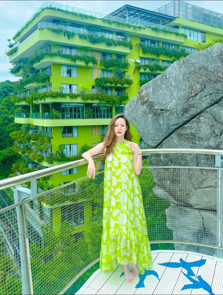 Nhan sắc đời thực gợi cảm không kém trên phim của Diễm Hương 'Gara hạnh phúc' - 5