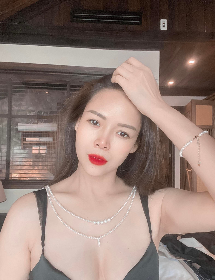 Nhan sắc đời thực gợi cảm không kém trên phim của Diễm Hương 'Gara hạnh phúc' - 6