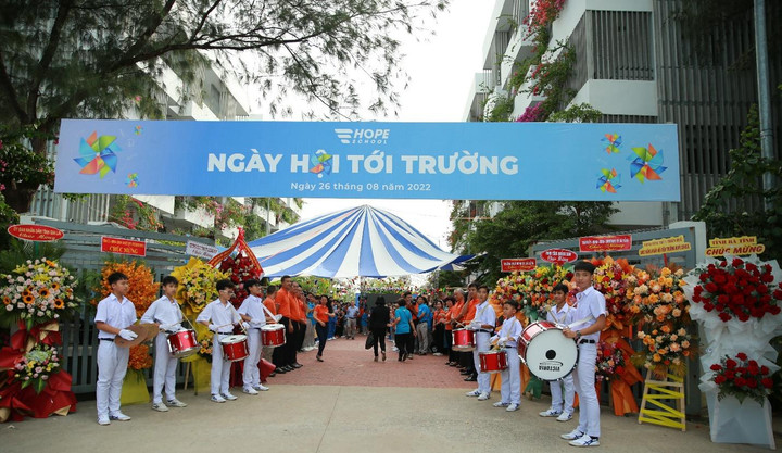 Tập đoàn Tân Long đồng hành cùng các em học sinh trường Hy Vọng - 1