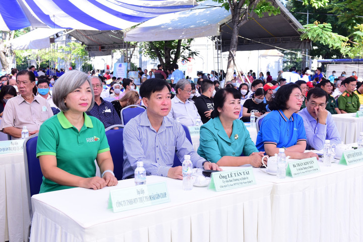 Co.op Food tổ chức khuyến mãi tại Ngày hội 'Nghĩa tình Quận 5 – Vì Cộng đồng' - 1