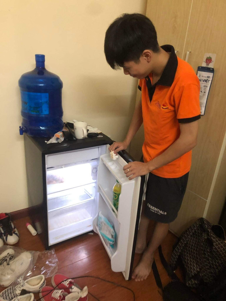 Vừa thương vừa hài với muôn kiểu sinh viên xoay xở với việc ăn uống cuối tháng - 1