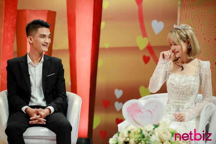 Mạc Văn Khoa: ‘Hoàn hảo như tôi thì không thể nào vợ bị cuốn hút bởi người khác’ - 1