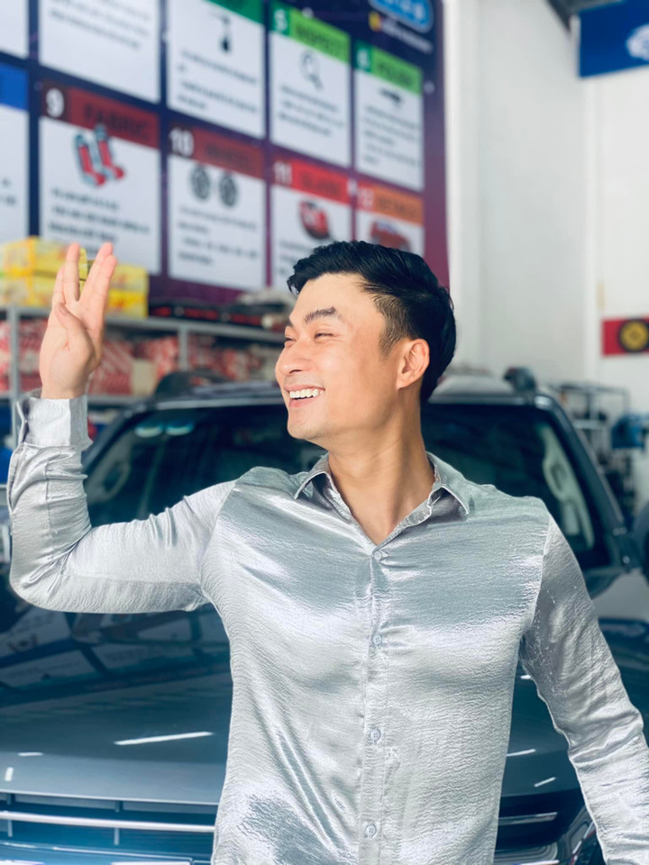 Duy Hưng 'Gara hạnh phúc' khốn khổ nhịn cười khi quay với Bảo Anh - 2