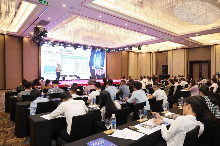 MobiFone giới thiệu giải pháp dành cho khách hàng doanh nghiệp - 2