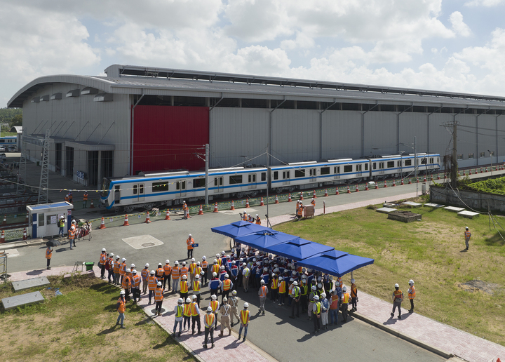 TP.HCM: Chạy thử đoàn tàu Metro số 1 Bến Thành - Suối Tiên - 4