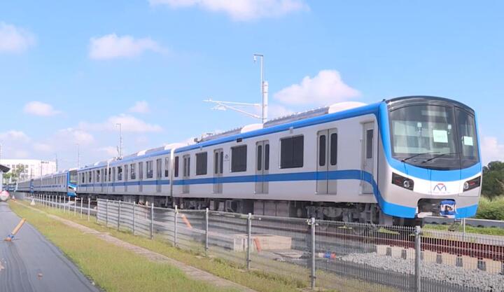 TP.HCM: Chạy thử đoàn tàu Metro số 1 Bến Thành - Suối Tiên - 2