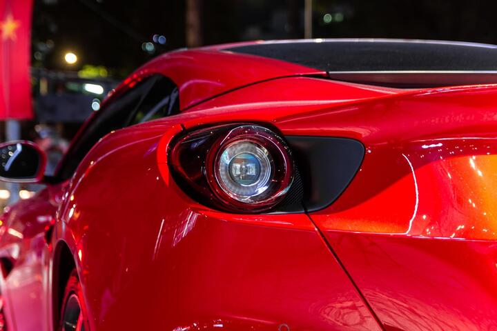 Cận cảnh Ferrari Portofino M vừa cập bến Việt Nam - 7