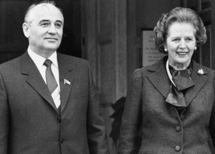 Nhìn lại cuộc đời của lãnh đạo Liên Xô Mikhail Gorbachev qua ảnh - 7