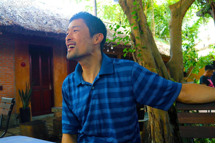 Johnny Trí Nguyễn: 'Ai cũng sợ bị già đi nhưng tôi thì không' - 5