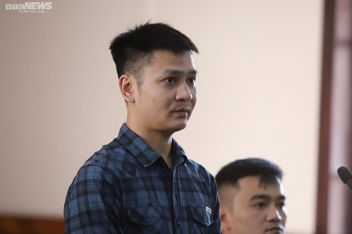 Thanh niên vứt ba lô chứa gần 8 kg ma túy xuống đường lĩnh án tử hình - 1