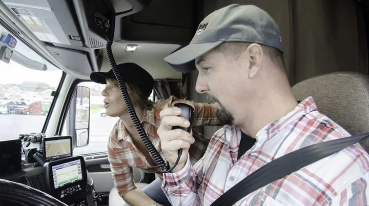 Những tính năng trên ô tô của thập niên 80 giờ trở nên lạc hậu - 3