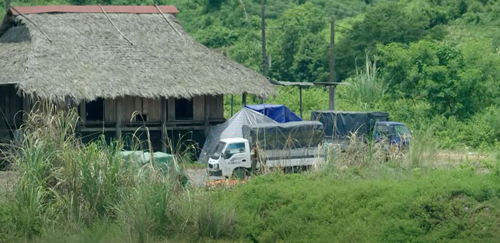 'Đấu trí' tập 33: Vũ và Phong phát hiện xe chở hàng lạ ở kho bí mật - 2