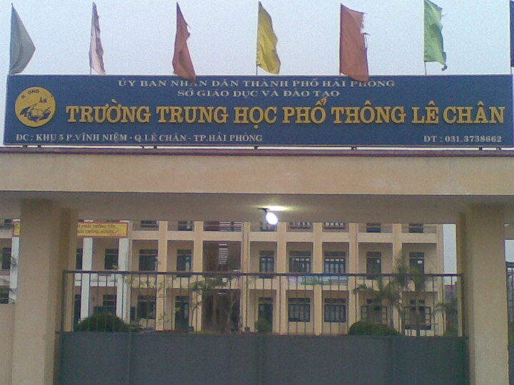 Trường học vận động phụ huynh tài trợ xây trạm biến áp bị yêu cầu hoàn trả tiền - 1