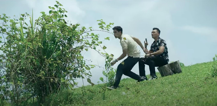 'Đấu trí' tập 33: Vũ và Phong phát hiện xe chở hàng lạ ở kho bí mật - 1