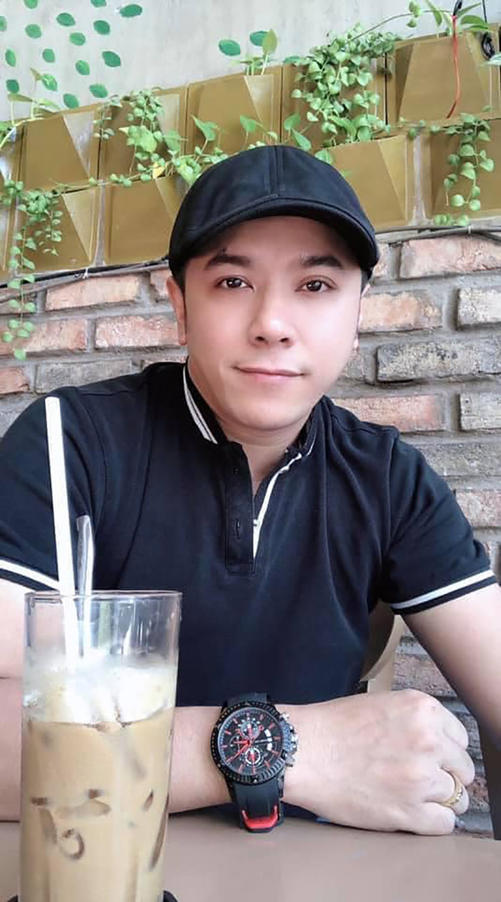 Bỏ showbiz Việt sang Mỹ, Kasim Hoàng Vũ hiện sống thế nào? - 4