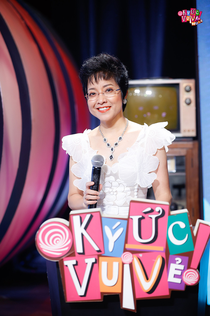 MC Thảo Vân giải thích lý do được dẫn 'Ký ức vui vẻ' - 2