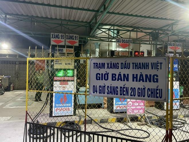 Hàng loạt doanh nghiệp xăng dầu bị xử phạt - 1