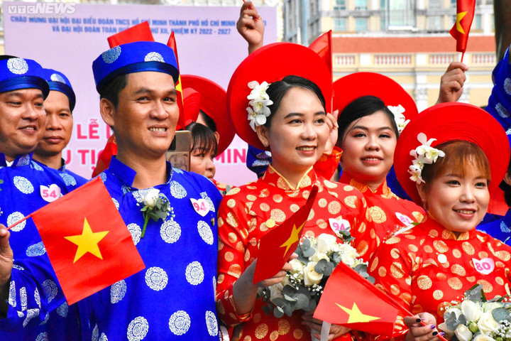 TP.HCM: 100 cặp đôi rạng rỡ trong đám cưới tập thể đúng ngày Quốc khánh 2/9 - 4